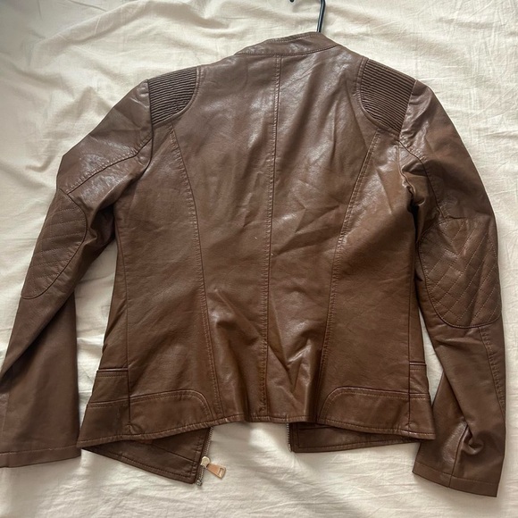 vintage leather jacket ๐ป - Picture 2 of 2